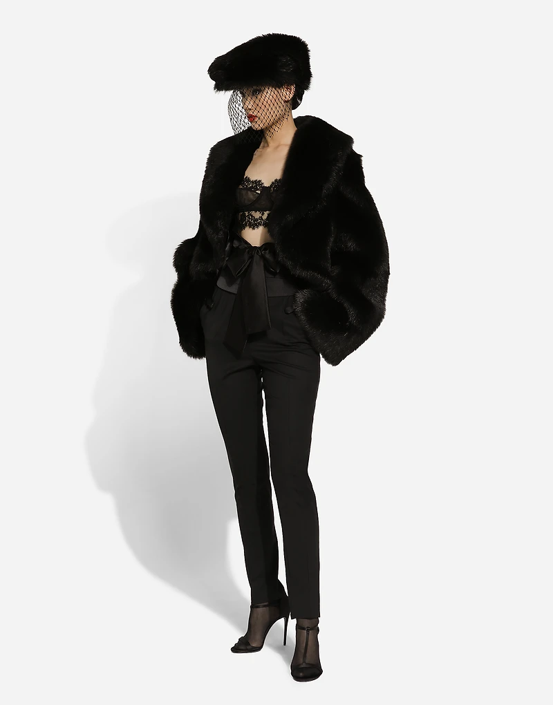 Short lambskin jacket with belt