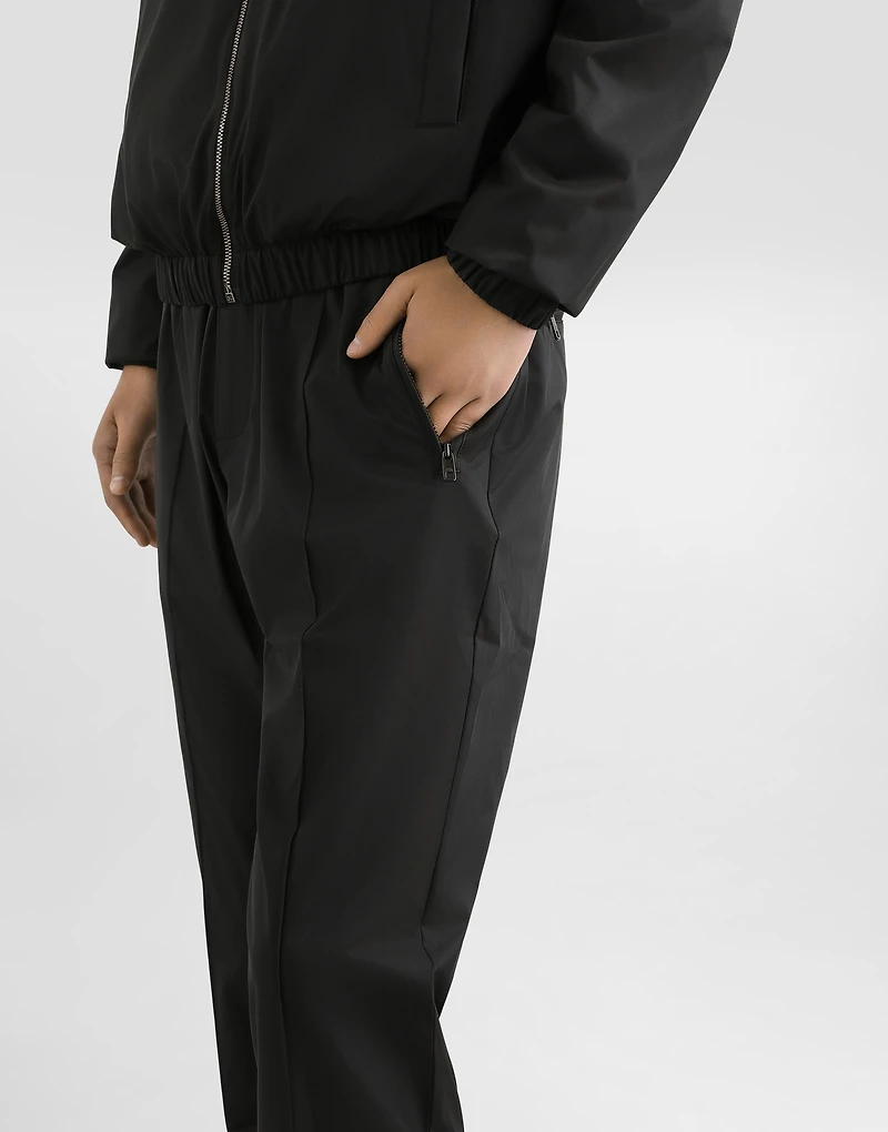 Light nylon jogging pants