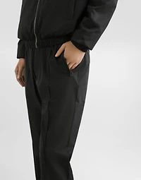 Light nylon jogging pants