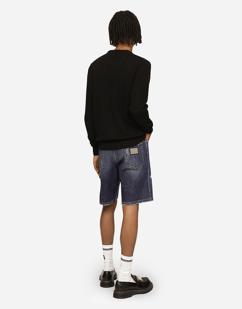 Round-neck wool sweater with embroidery