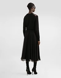 Small rose bouquets-print silk and satin pullover