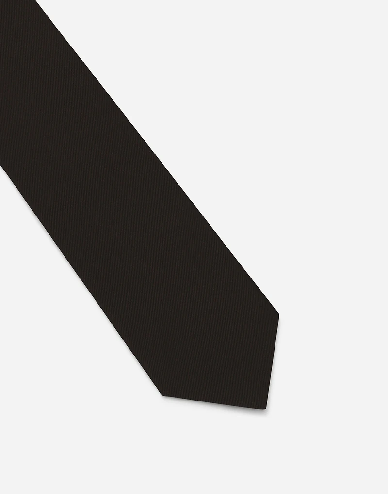 Silk tie