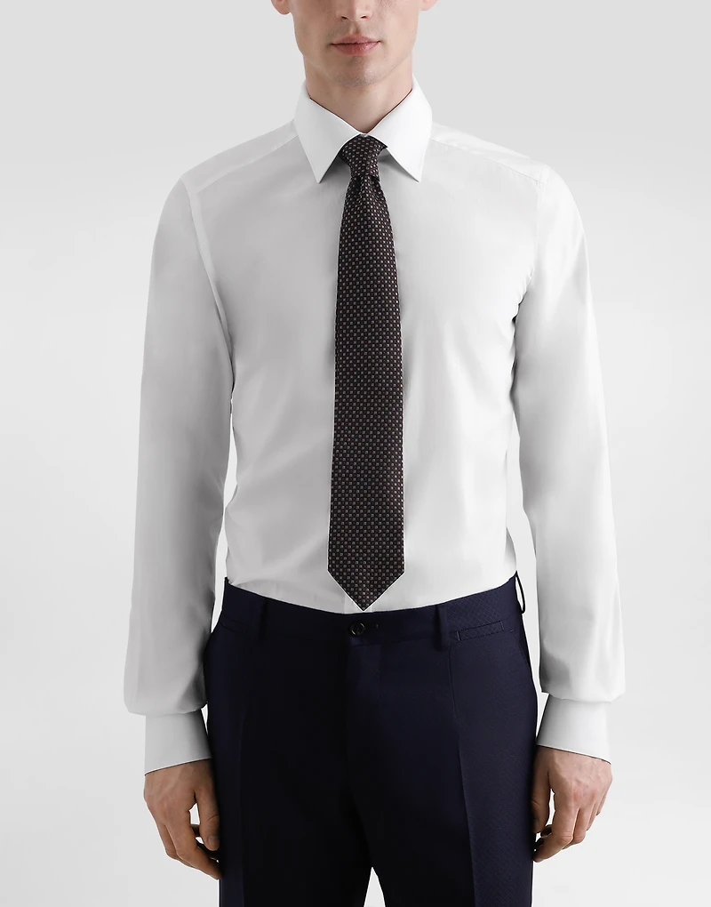 Micro-design jacquard tie