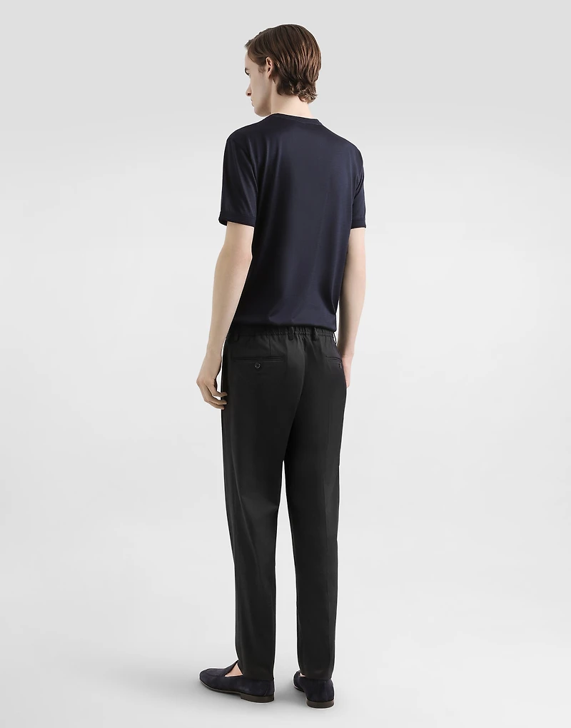 Short-sleeved silk t-shirt