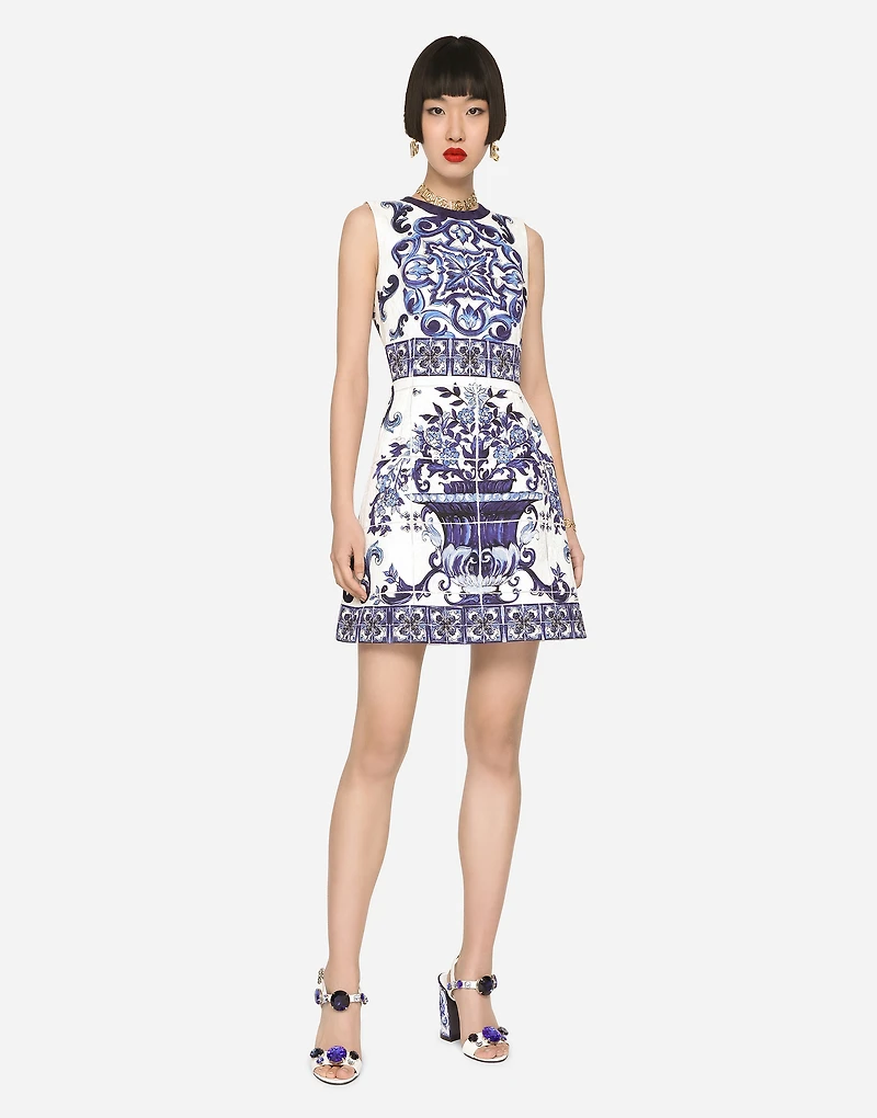 Short majolica-print brocade dress