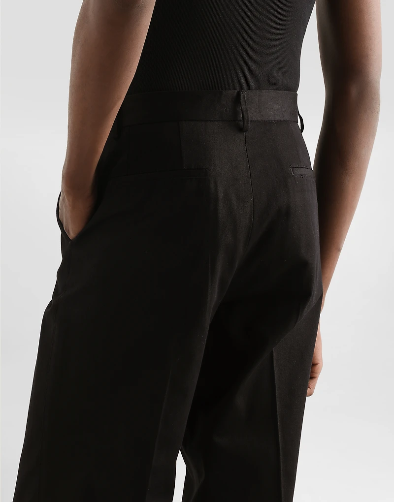 Cotton gabardine pants with double darts