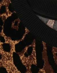 Round-neck chenille sweatshirt with jacquard leopard design