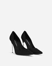Satin pumps