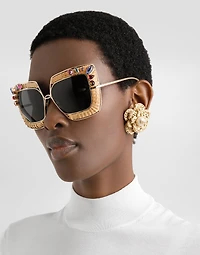 Flower clip earrings