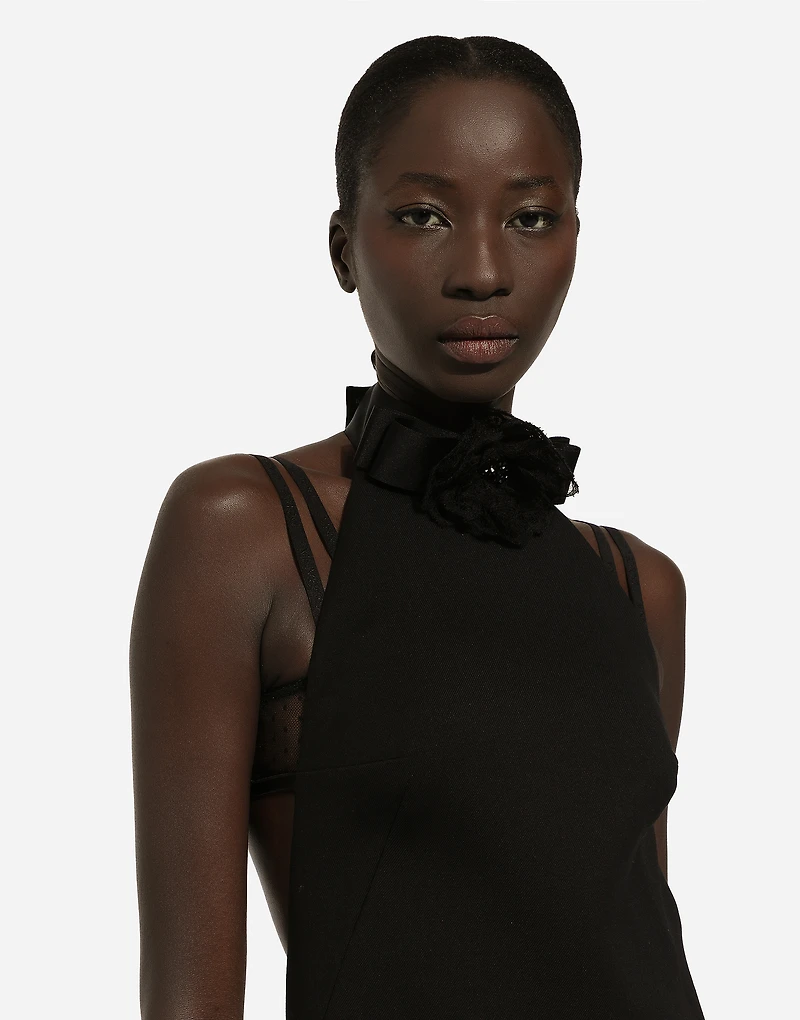 Short woolen dress with rear neckline