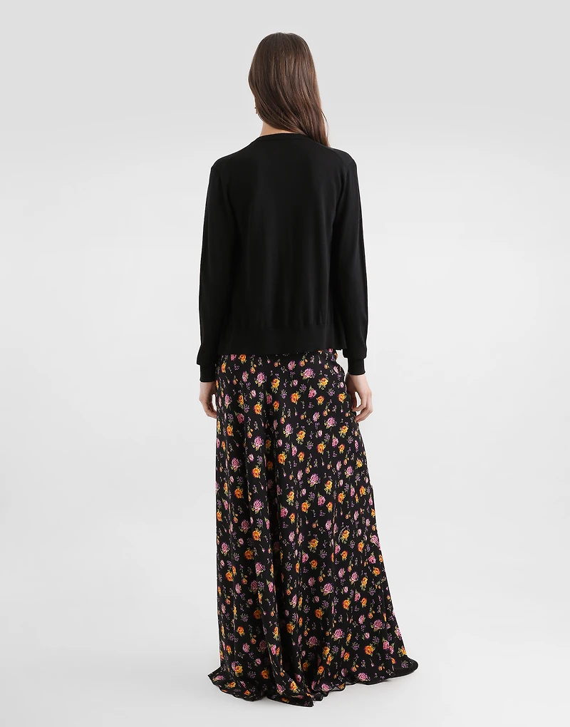 Small rose bouquets-print flared charmeuse skirt