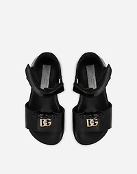 Patent leather first steps sandals with metal DG logo