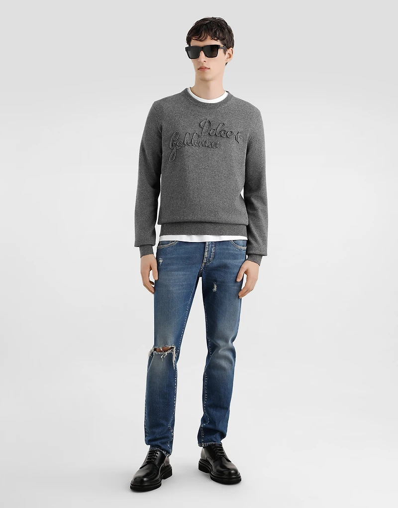 Wool pullover