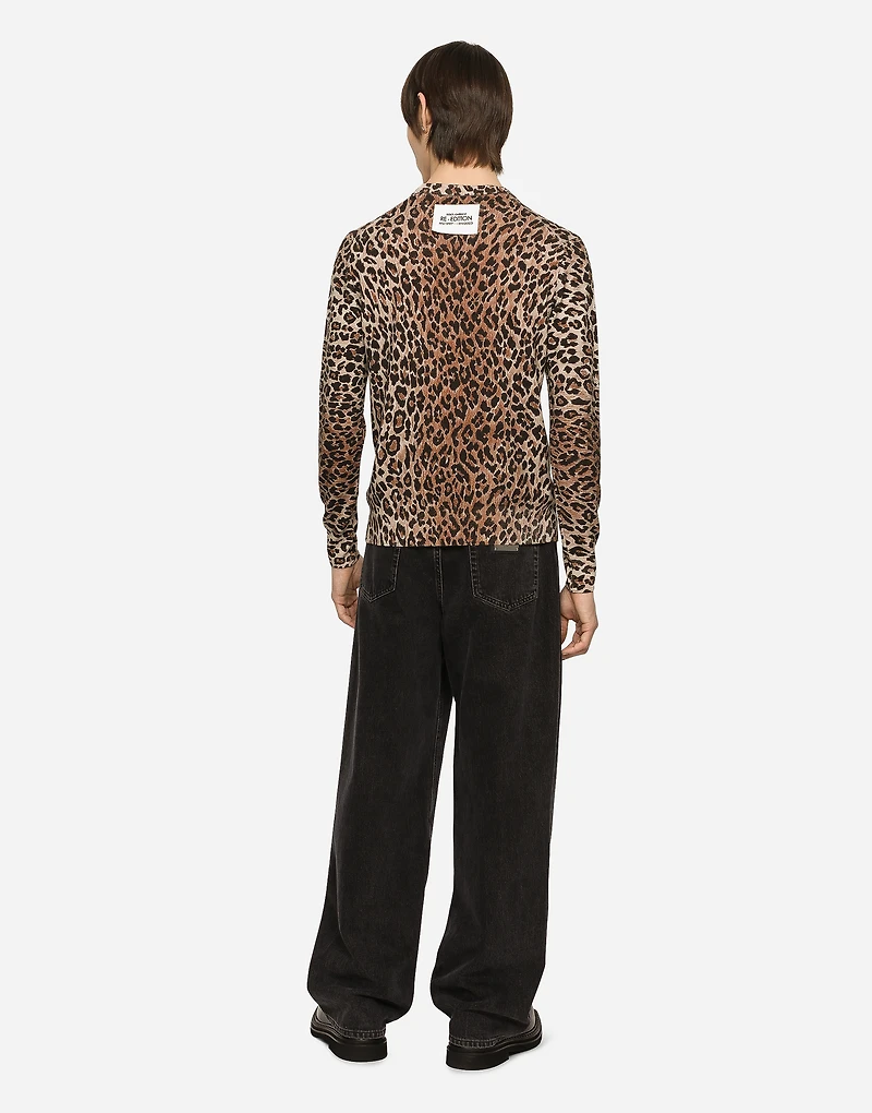Leopard-print round-neck wool sweater