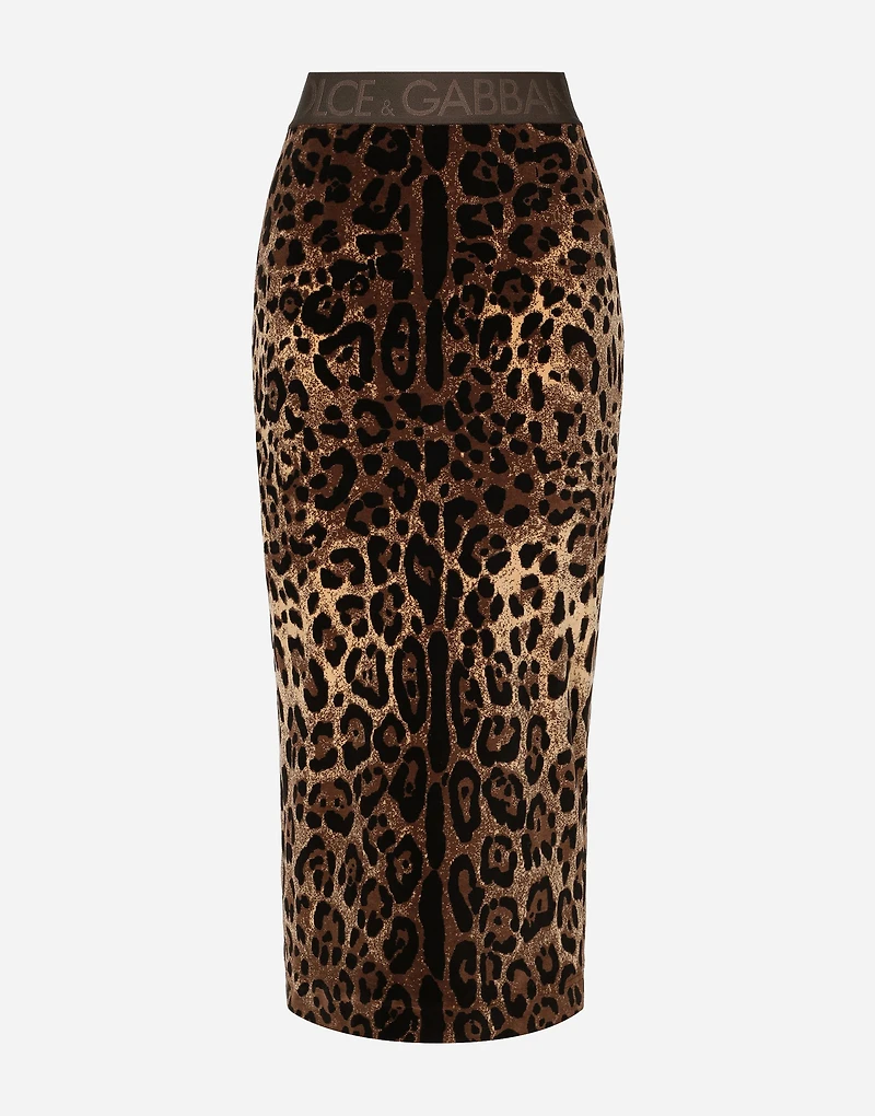 Chenille calf-length skirt with jacquard leopard design
