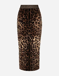Chenille calf-length skirt with jacquard leopard design