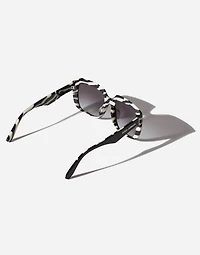 New print sunglasses