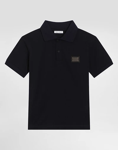 Piqué polo shirt with logo plaque