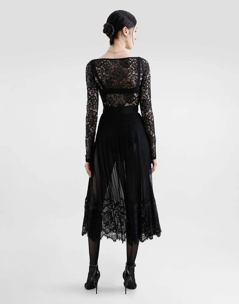 Floral lace top with a sweetheart neckline