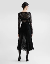 Floral lace top with a sweetheart neckline