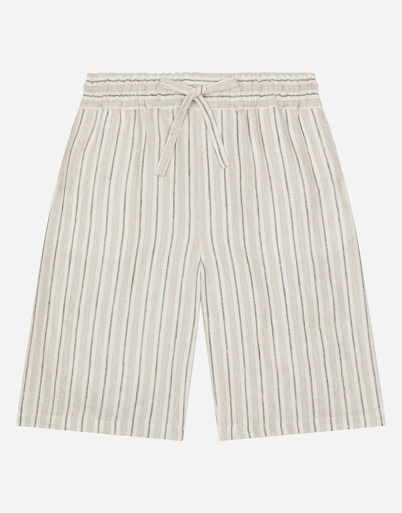 Linen shorts with branded label
