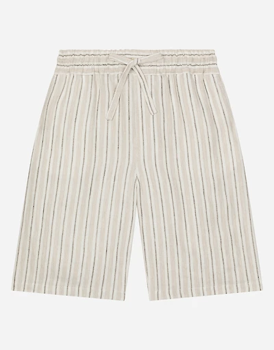 Linen shorts with branded label