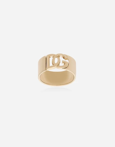 Ring with DG cut-out logo