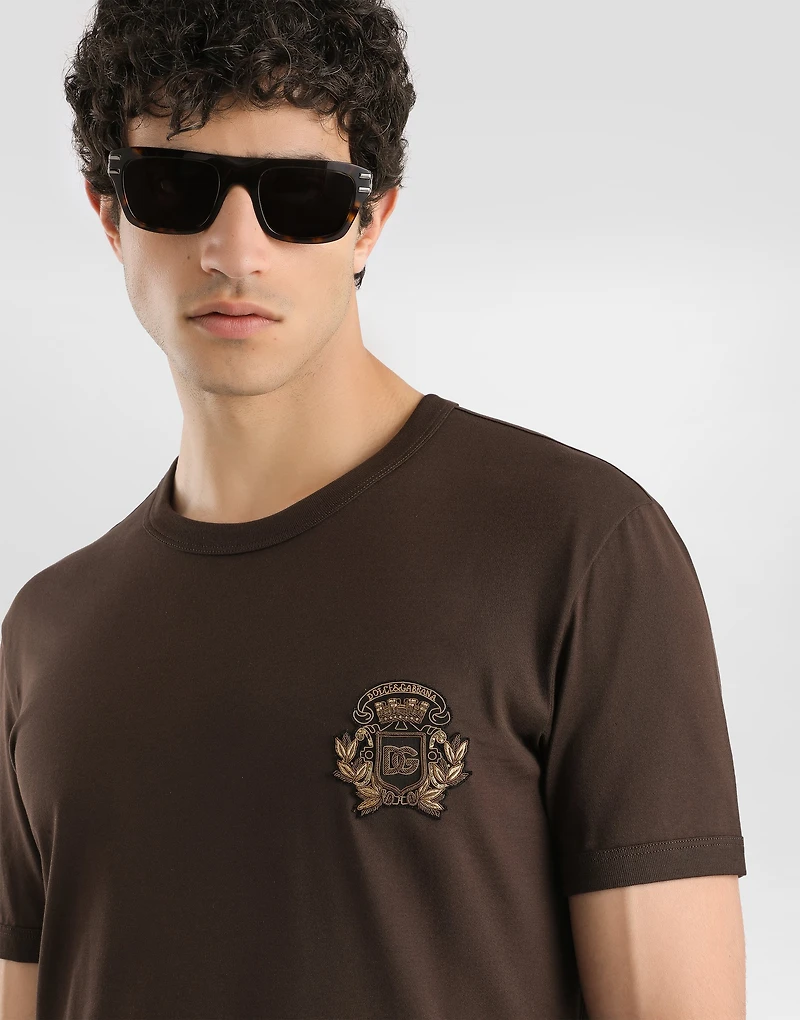 Cotton t-shirt with heraldic patch