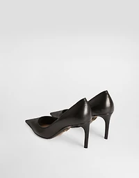 Devotion calfskin pumps