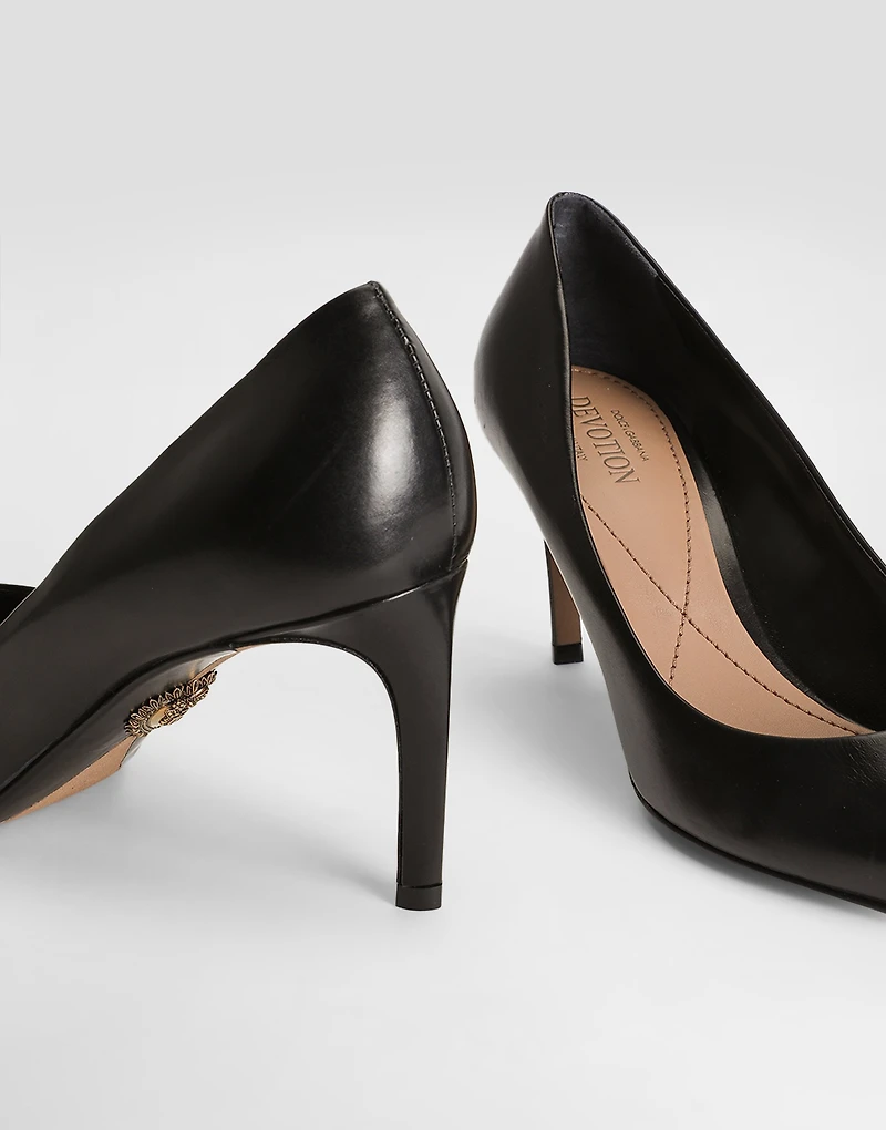 Devotion calfskin pumps