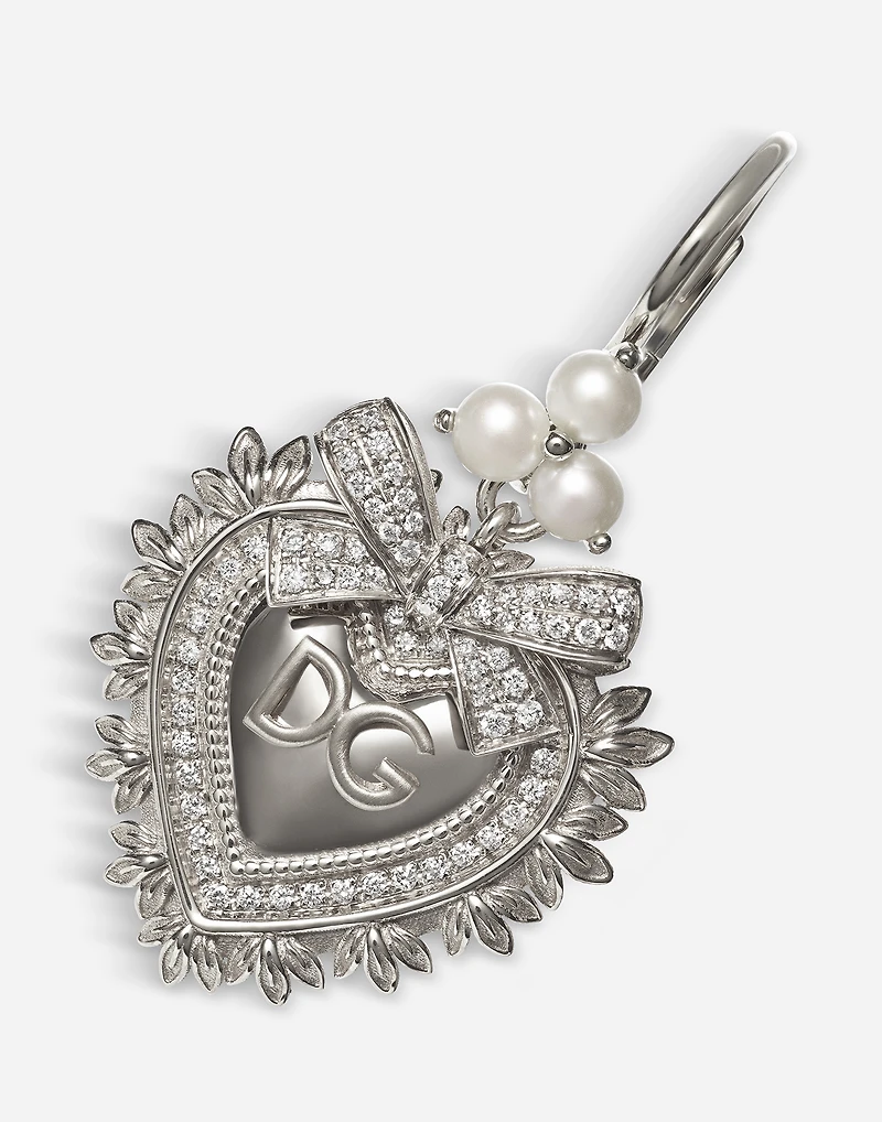 Devotion Earrings
 18 carat gold