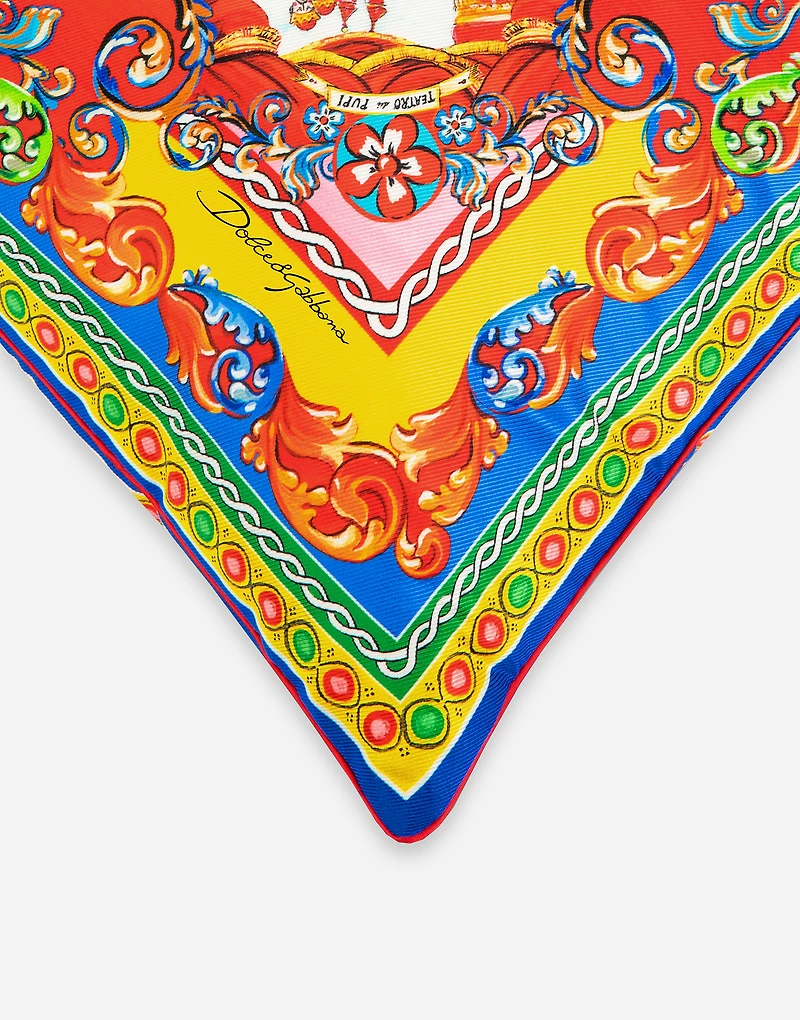 Silk Twill Cushion medium