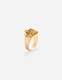 Royal Ring 18-carat yellow gold, rubies, and sapphire