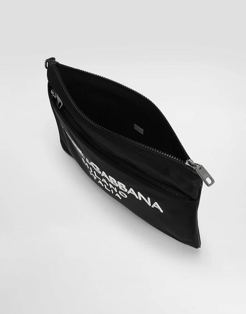 Nylon pouch with rubberized logo