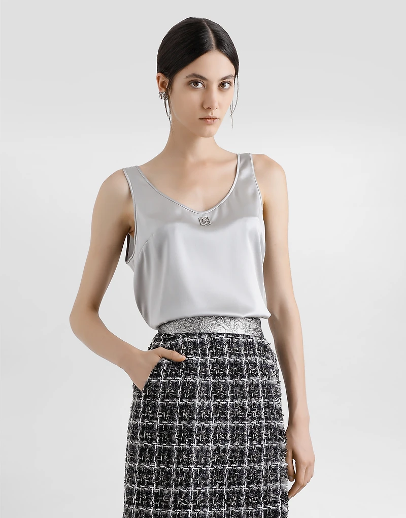 Satin tank top with DG logo pin