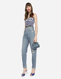 Jeans with mini-ripped details