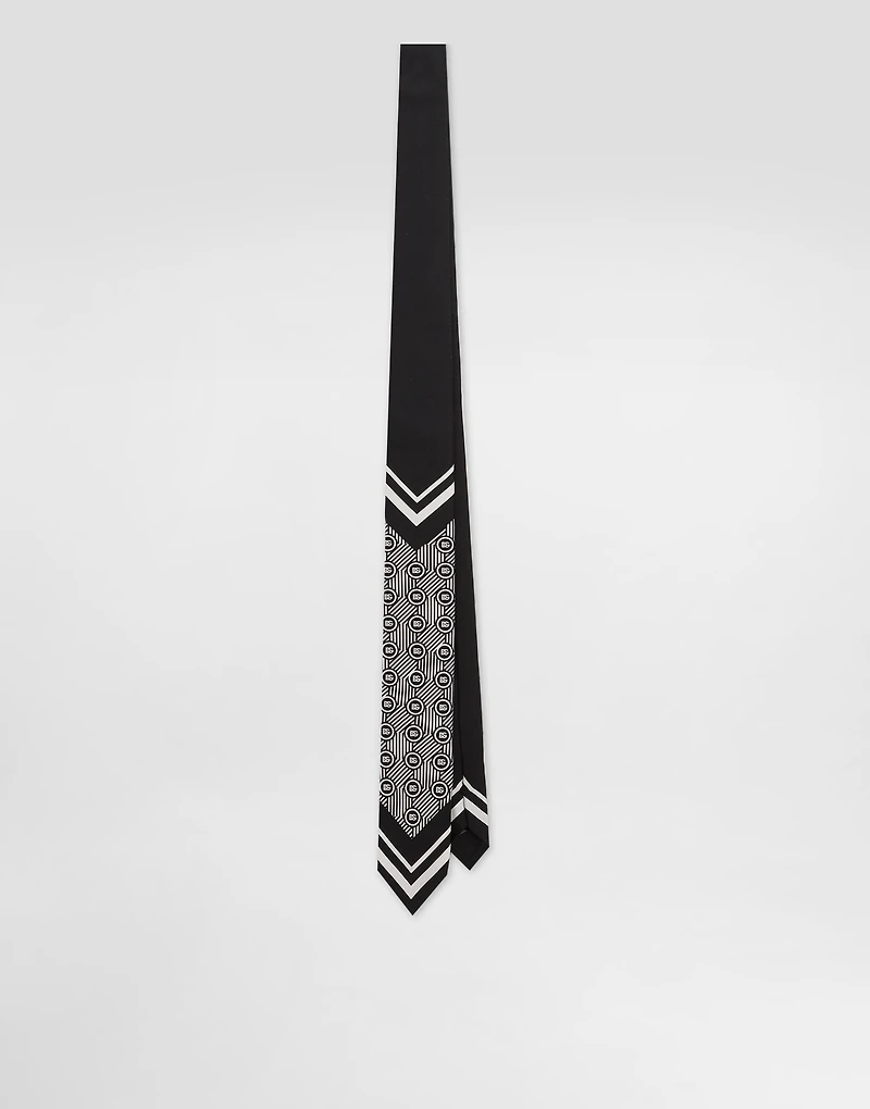 Micro-design and logo twill print