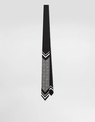 Micro-design and logo twill print