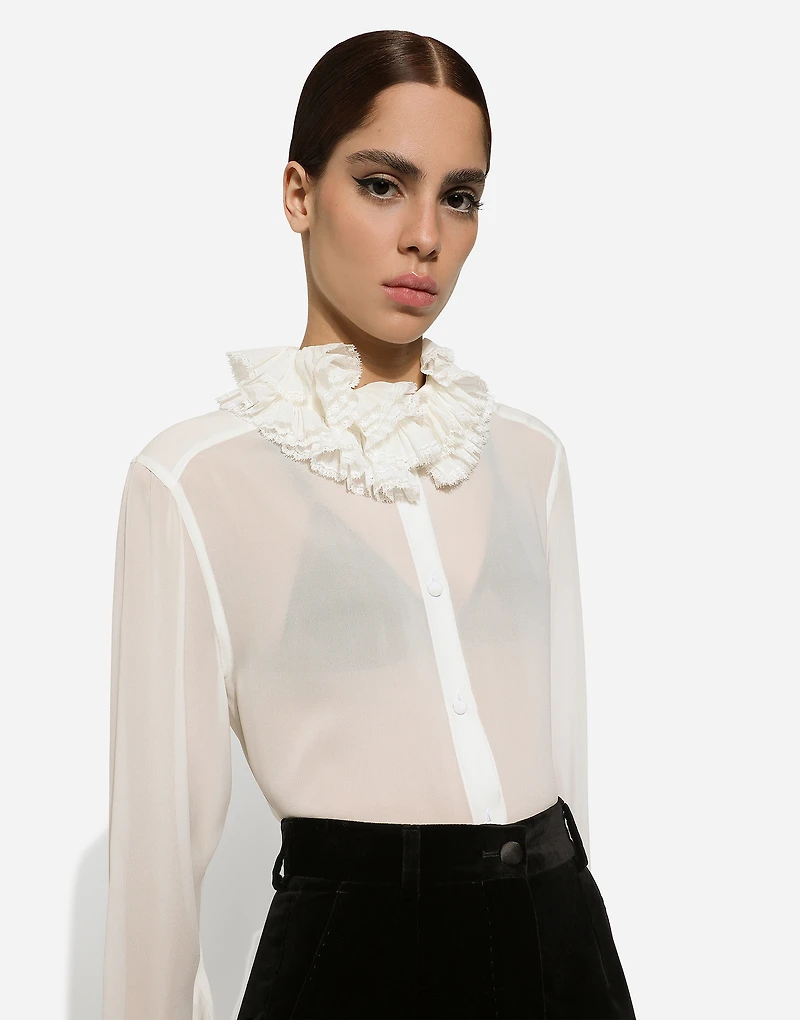 Georgette shirt with pleated cuffs and collar details