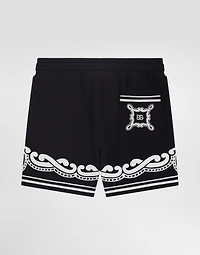 Piqué shorts with bandanna print