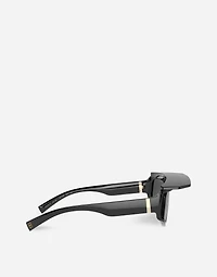 DG crossed sunglasses
