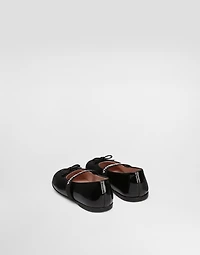 Patent leather ballet flats with elastic