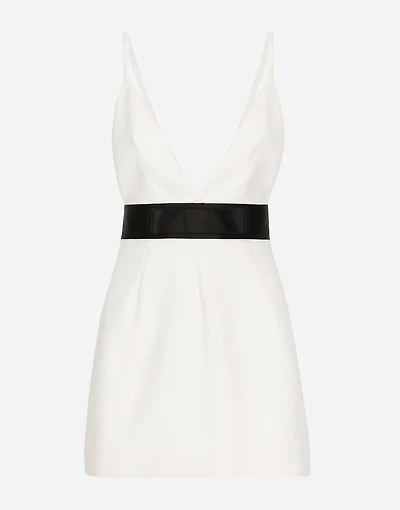 Short woolen dress with satin belt and straps