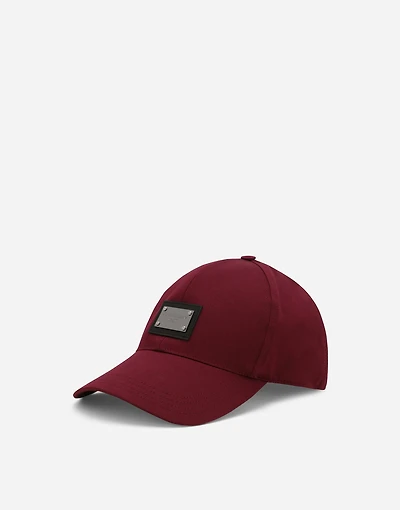 Cotton baseball cap with logo tag