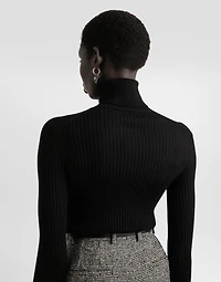 Wool turtleneck pullover