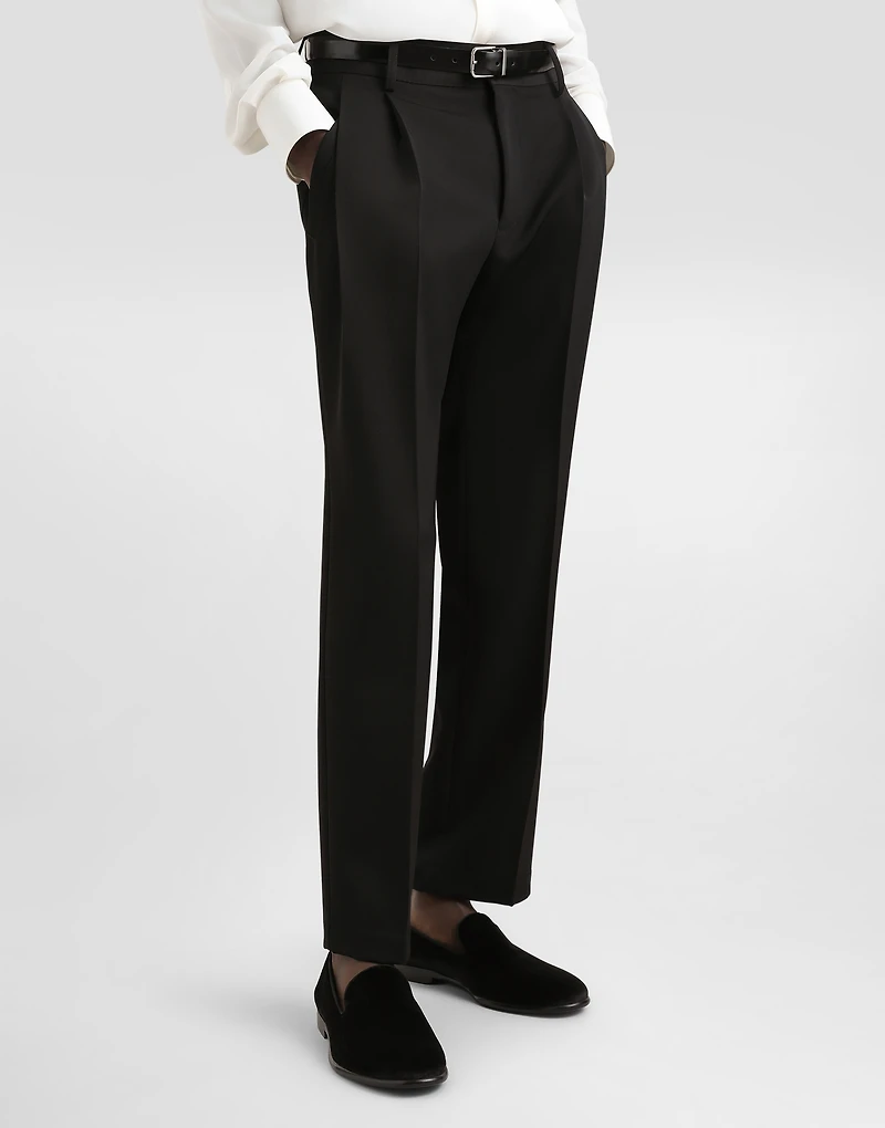 Wool pants with double darts