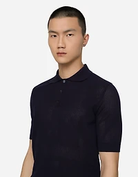 Single earring with DG logo