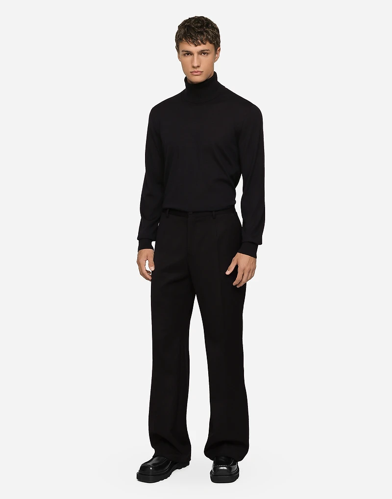 Extra-fine cashmere turtleneck sweater