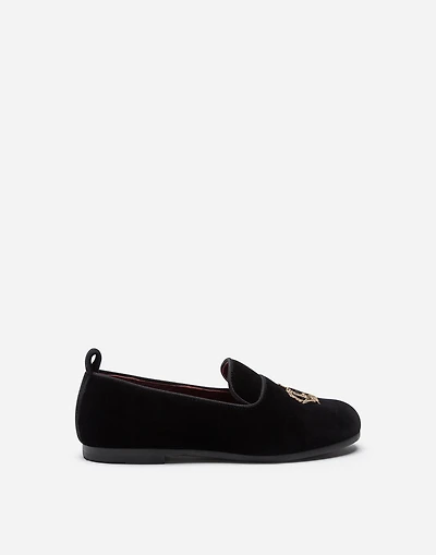 Velvet slippers with crown patch