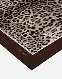 Leopard-print twill scarf (90x90)